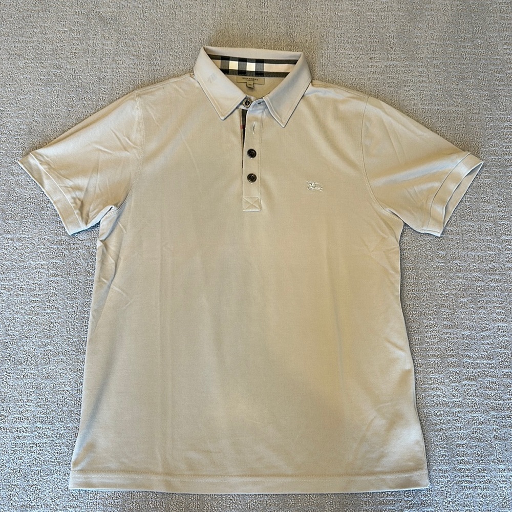 Men’s Burberry polo